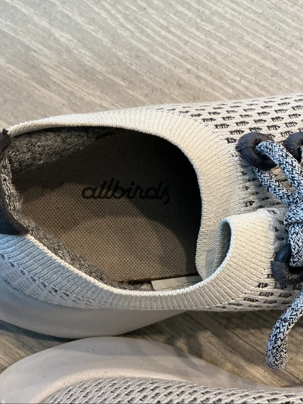 allbirds Tree Dasher 2 White and Gray Knit Lace-Up Sneakers Women’s Sz 6.5